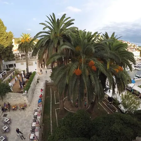 Novak Bonaparte - Hvar Center Hvar Town